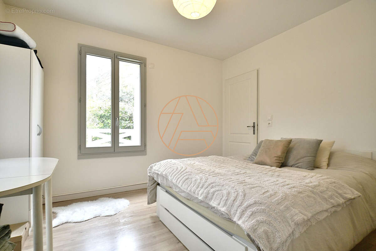 Appartement à SAINT-MAUR-DES-FOSSES