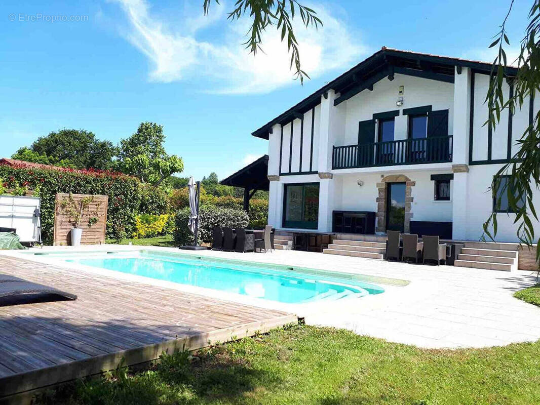 Maison à URRUGNE