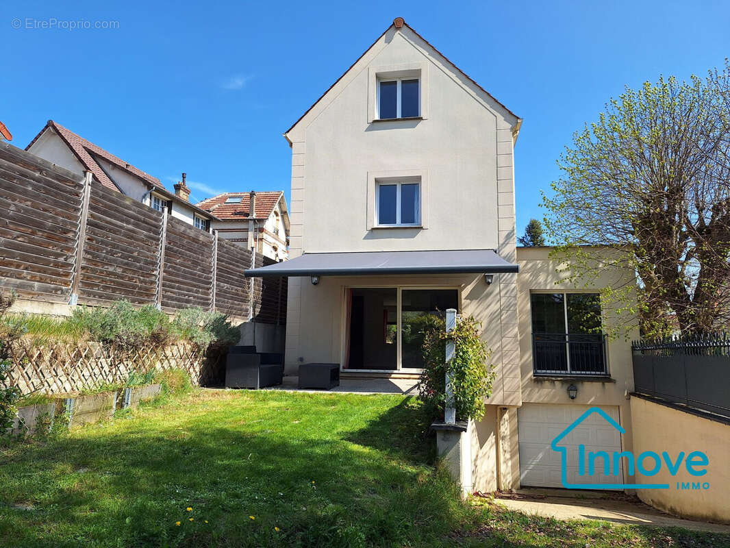 Maison à VIROFLAY