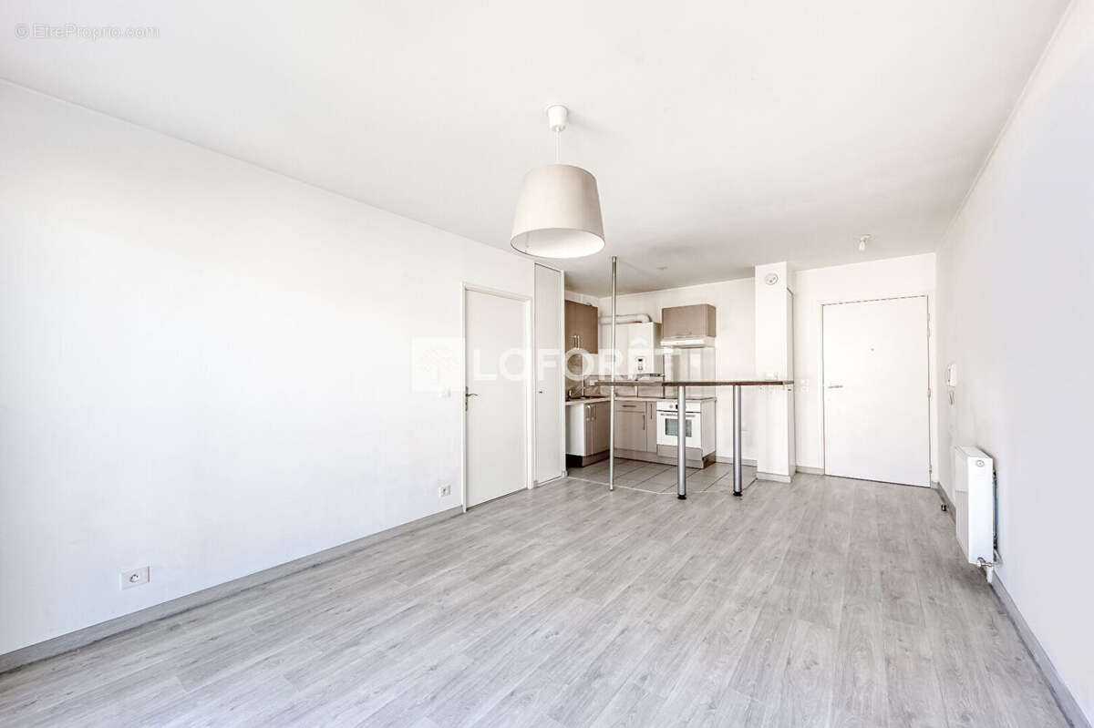 Appartement à LA QUEUE-EN-BRIE