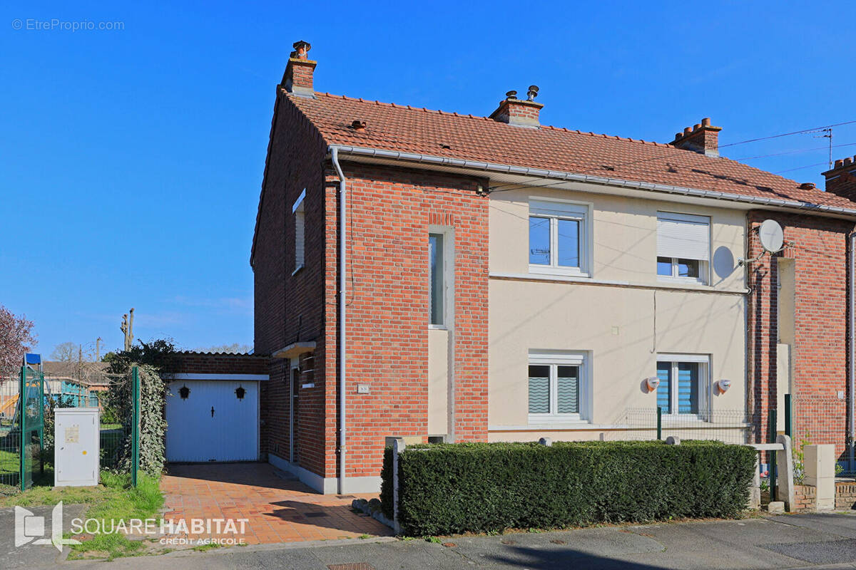 Maison à HENIN-BEAUMONT