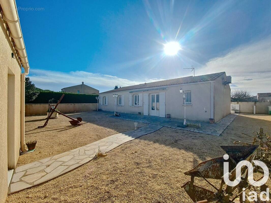 Photo 1 - Maison à PORT-DES-BARQUES