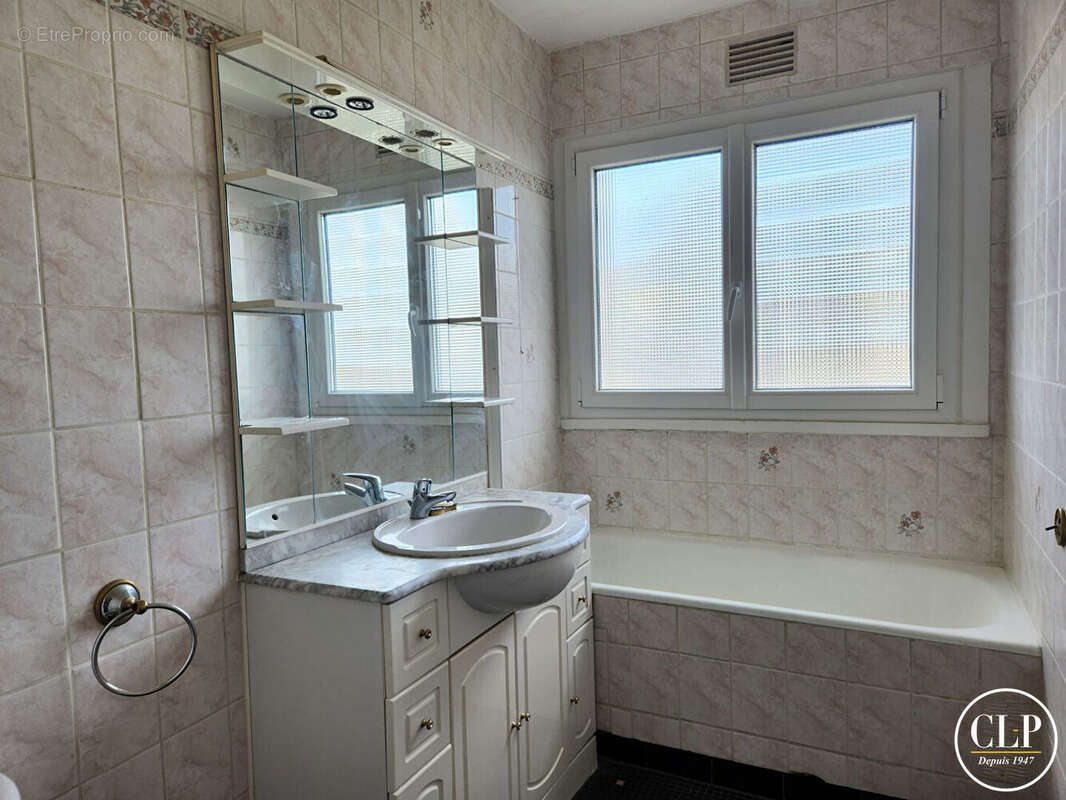 Appartement à FONTENAY-SOUS-BOIS