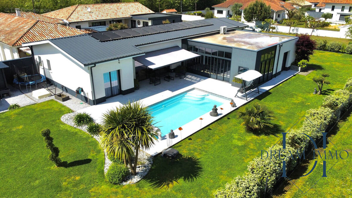Maison à SOUSTONS