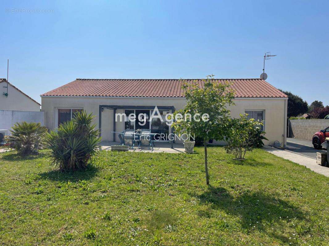 Maison à ANGLES