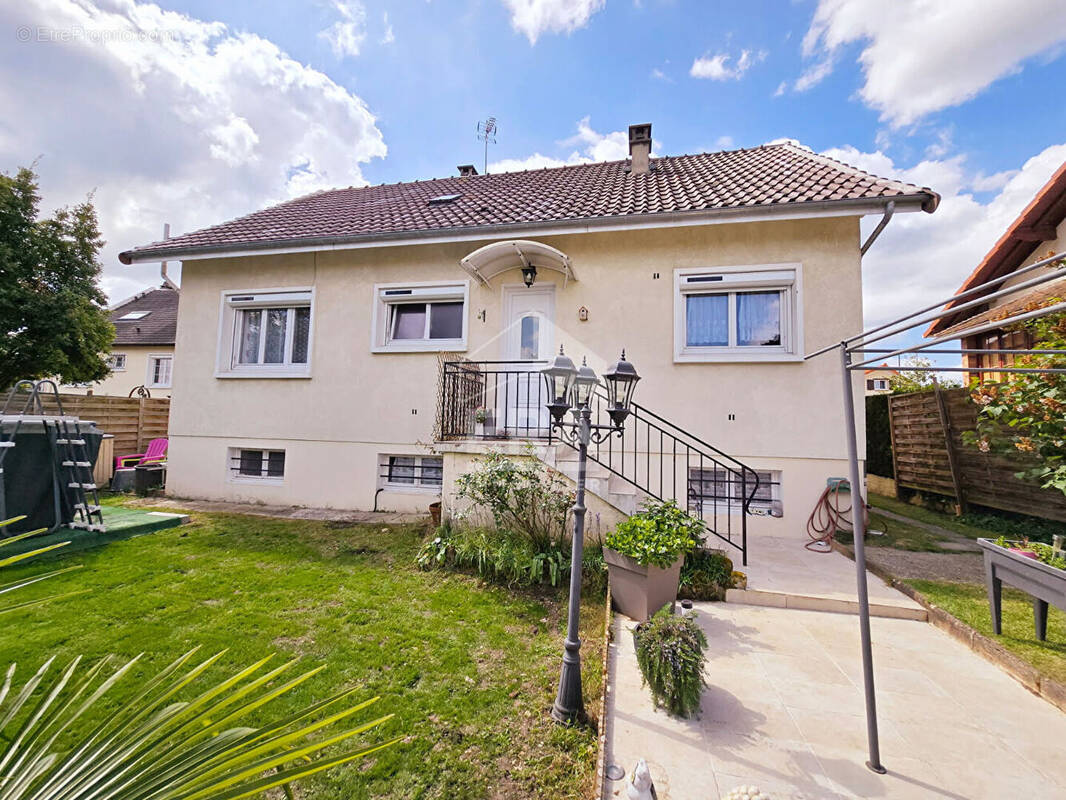 Maison à BALLANCOURT-SUR-ESSONNE