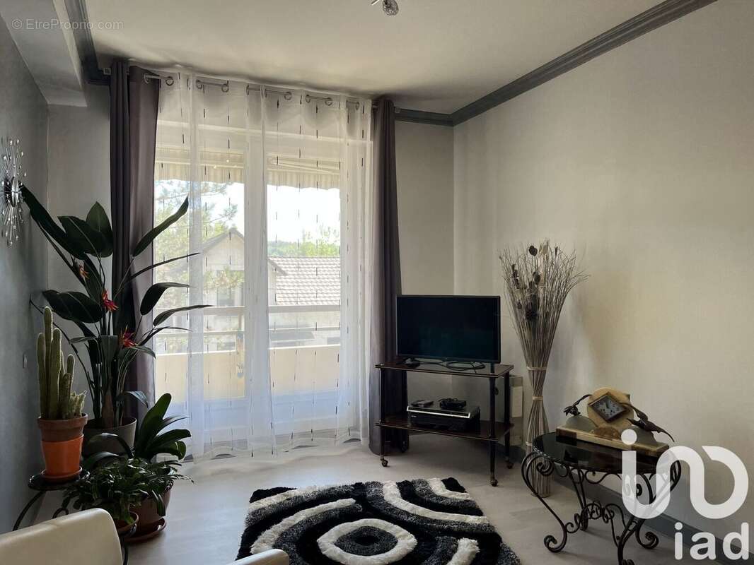 Photo 2 - Appartement à BRIVE-LA-GAILLARDE