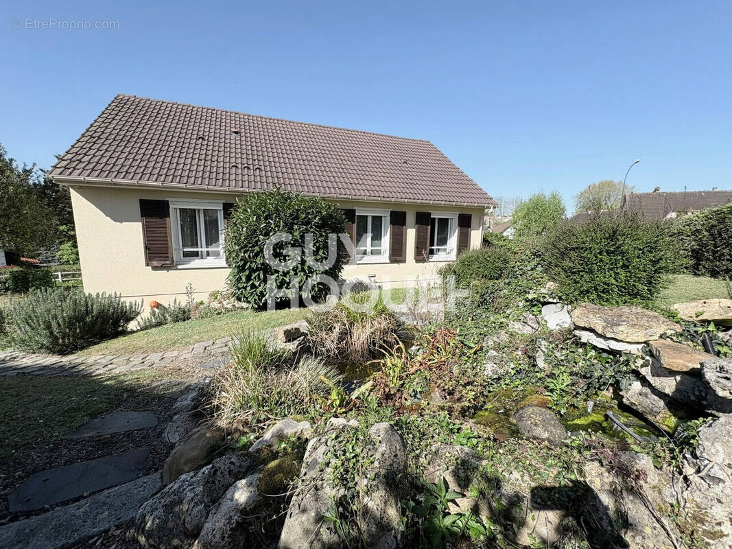 Maison à PETIT-COURONNE