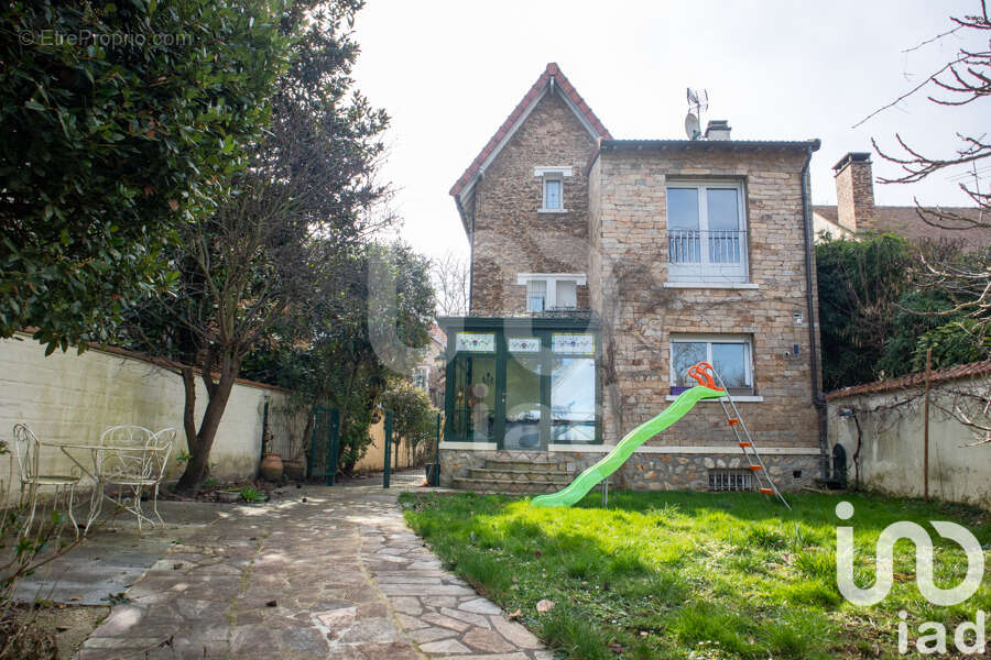 Photo 2 - Maison à SAINT-MAUR-DES-FOSSES
