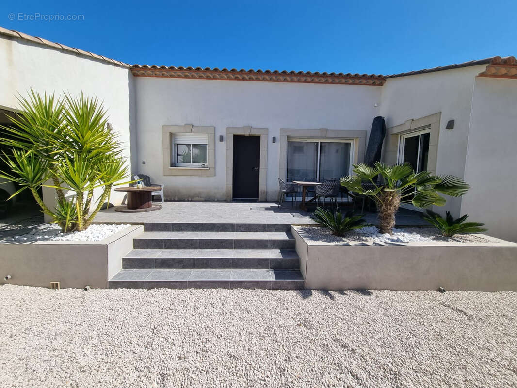 Maison à CRUZY