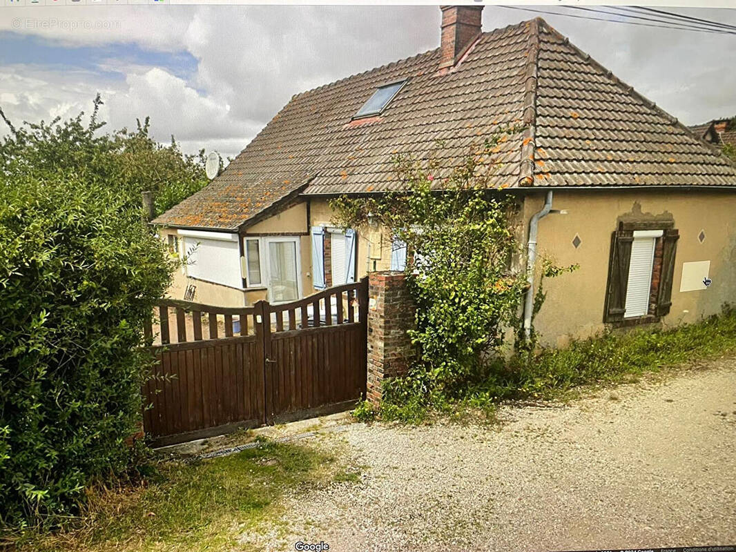 Maison à CHARTRES