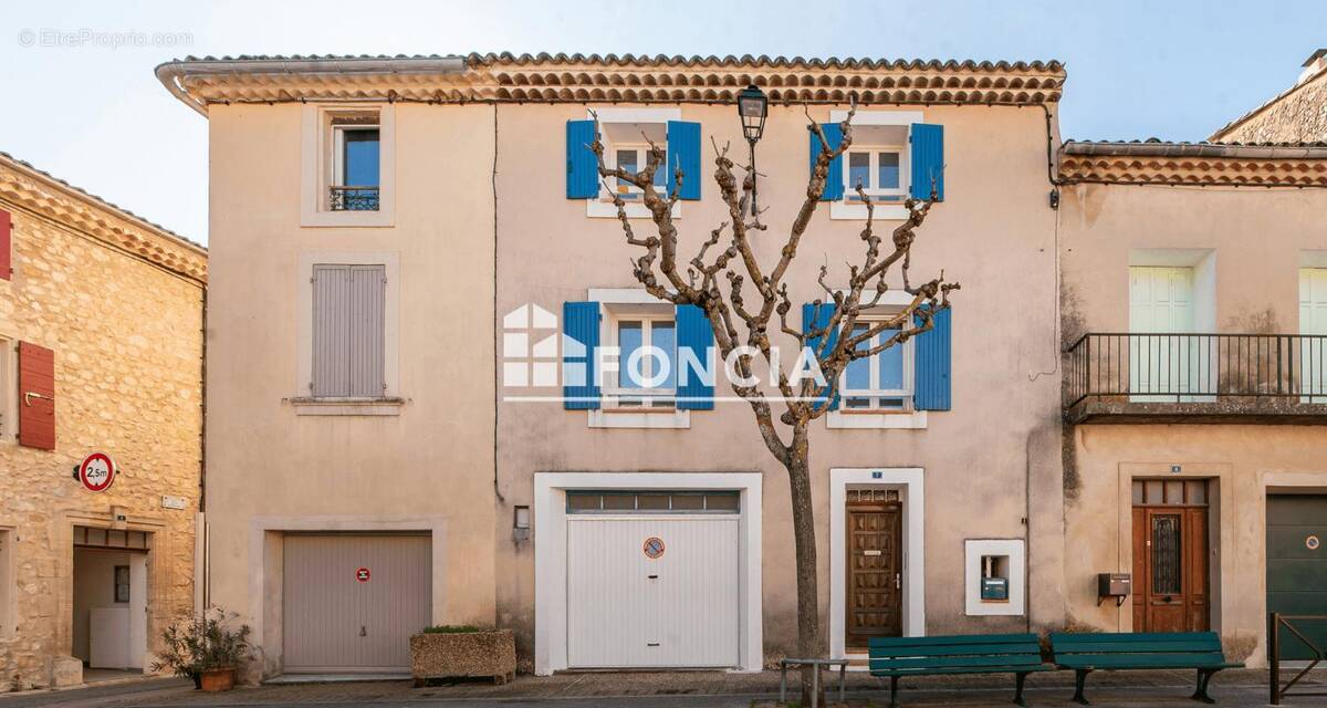 Maison à LA BASTIDE-DES-JOURDANS