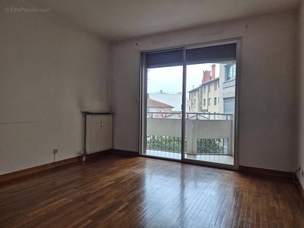 Photo 1 - Appartement à TASSIN-LA-DEMI-LUNE