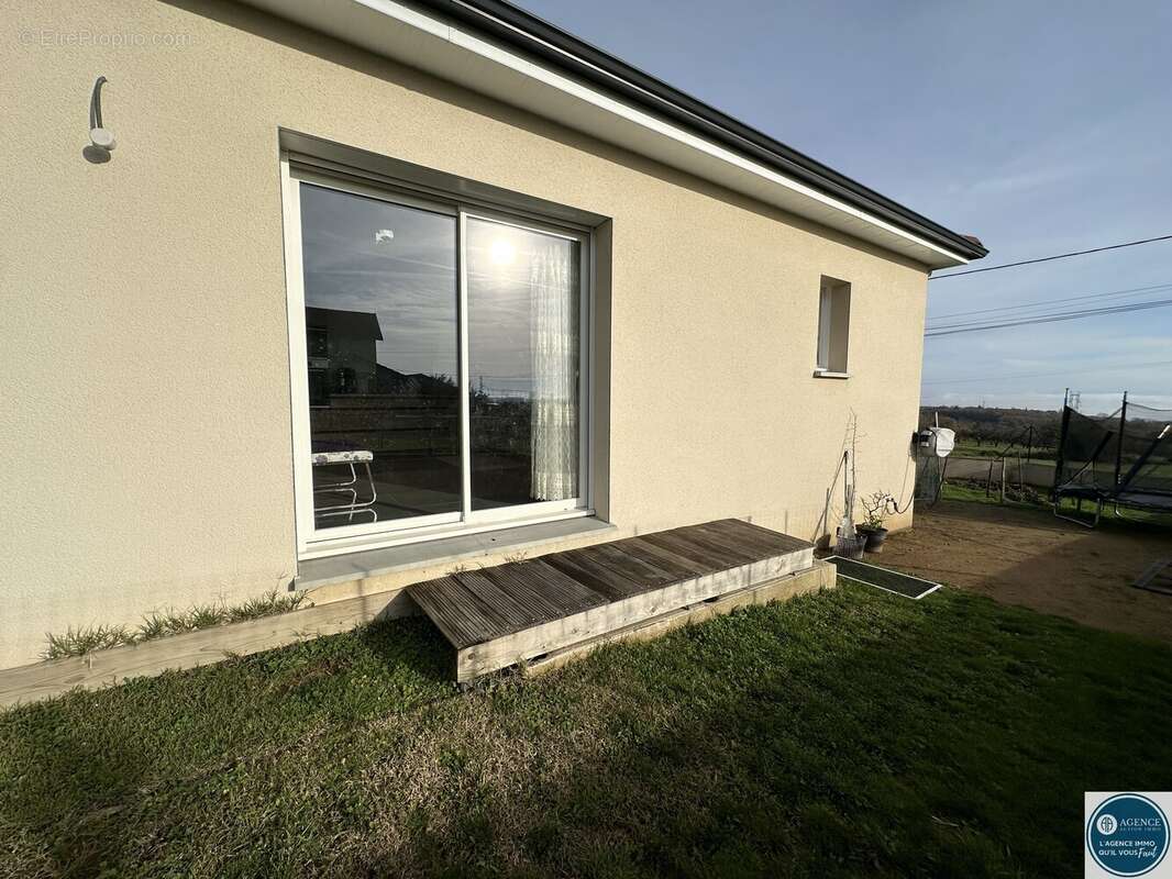 Maison à FELINES