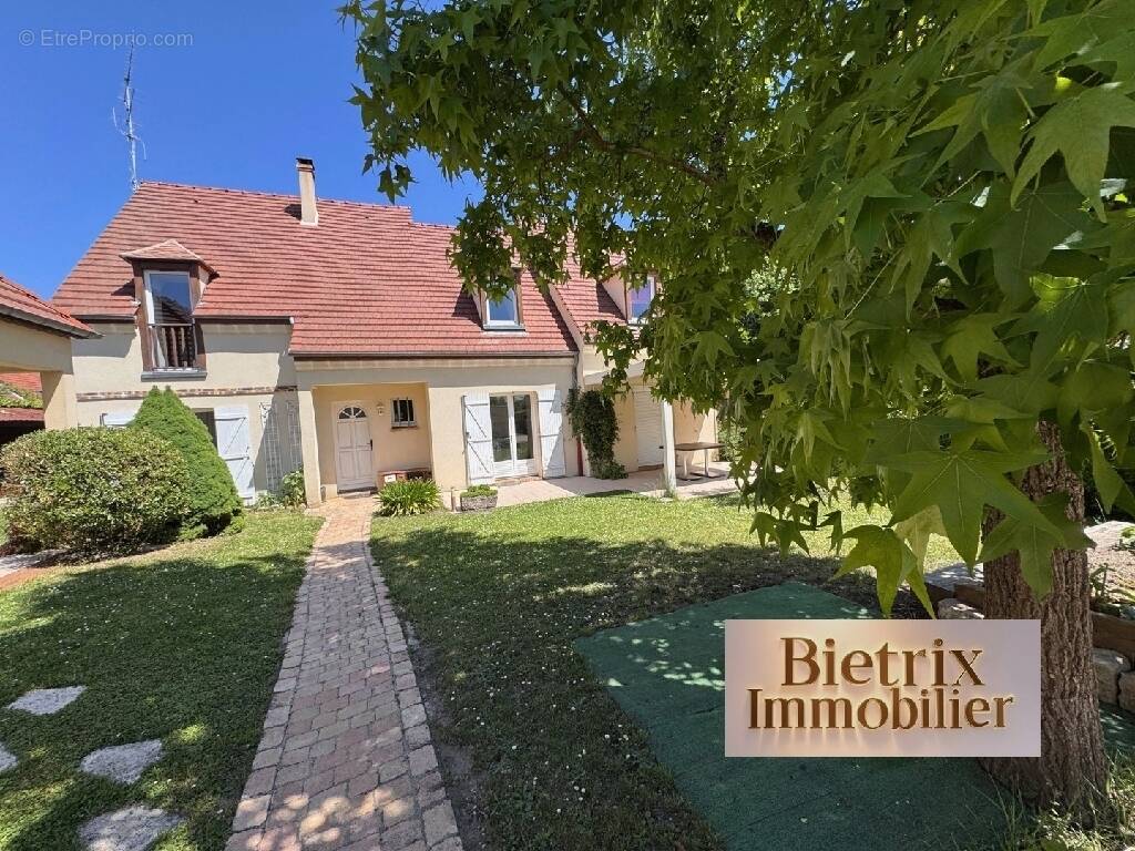 Maison à L&#039;ISLE-ADAM