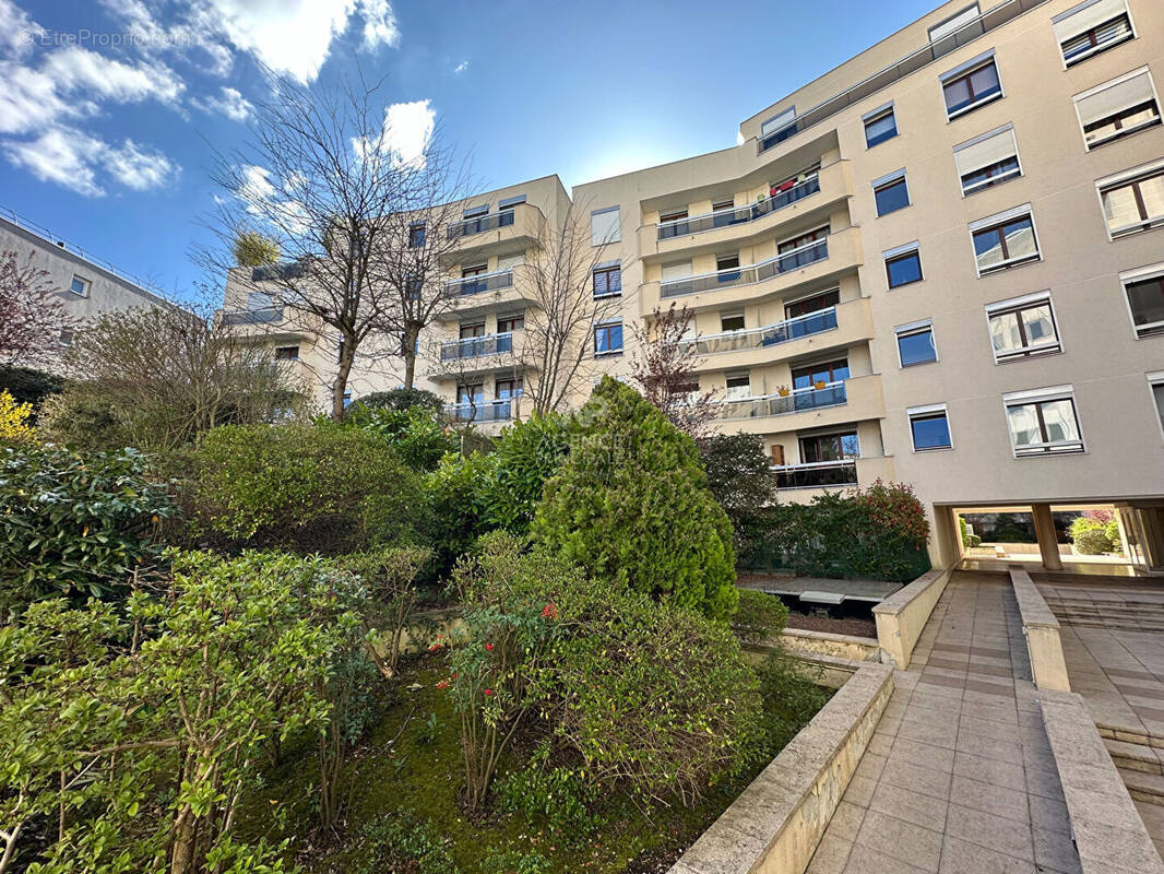 Appartement à SEVRES