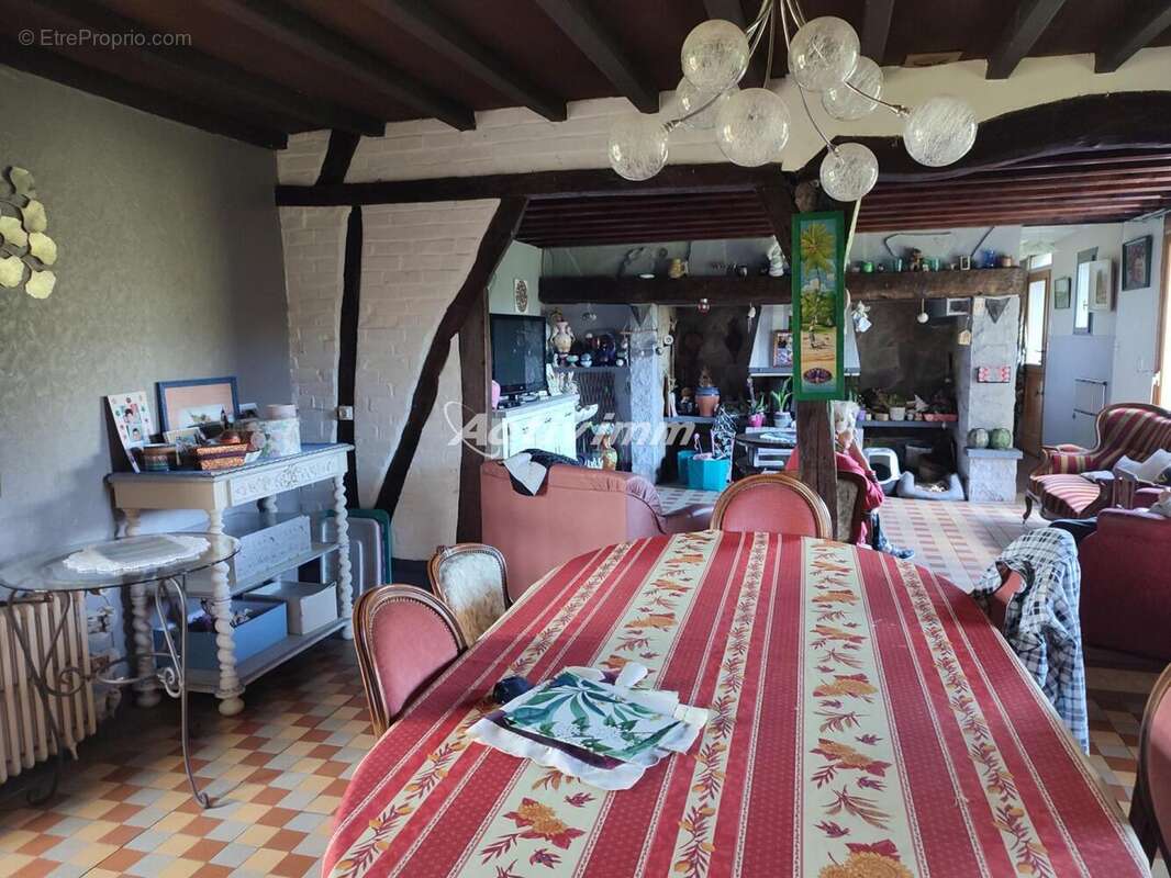 4205 (20) - Maison à AUBIN-SAINT-VAAST