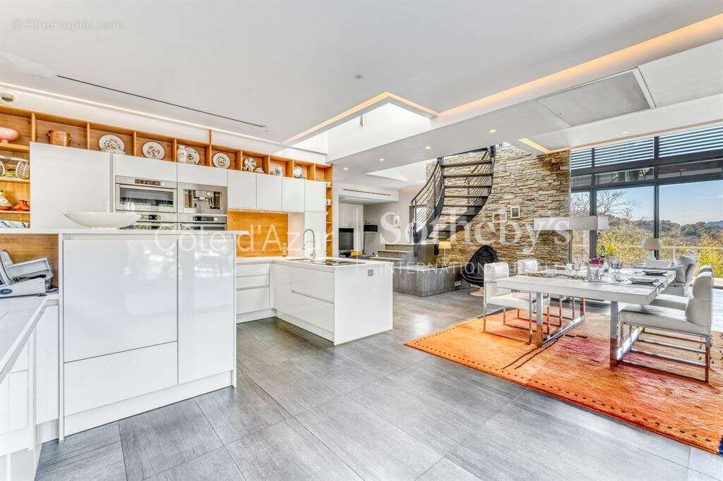 Maison à MOUGINS