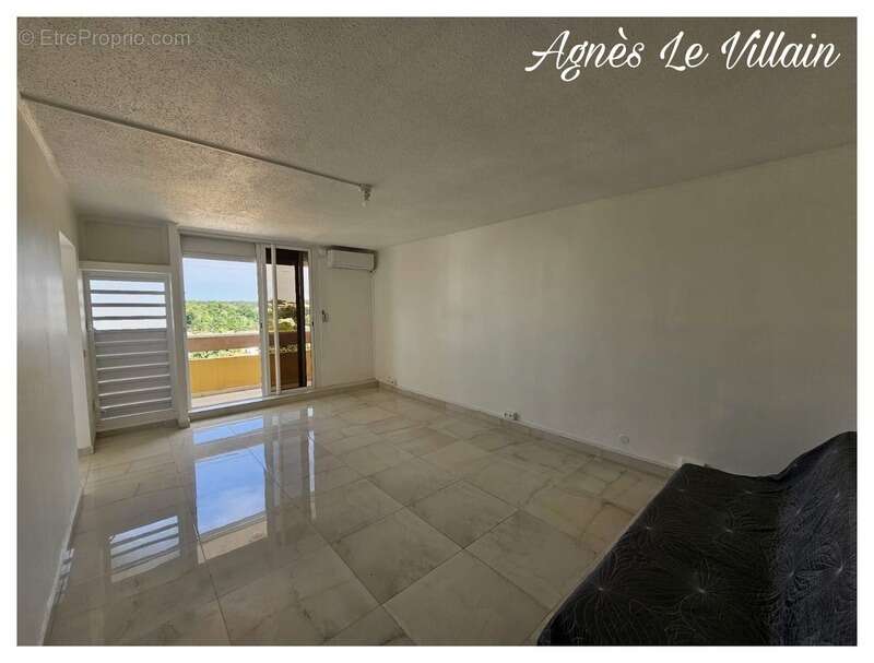 Appartement à POINTE-A-PITRE