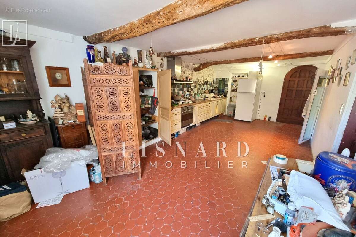 Appartement à VALLAURIS