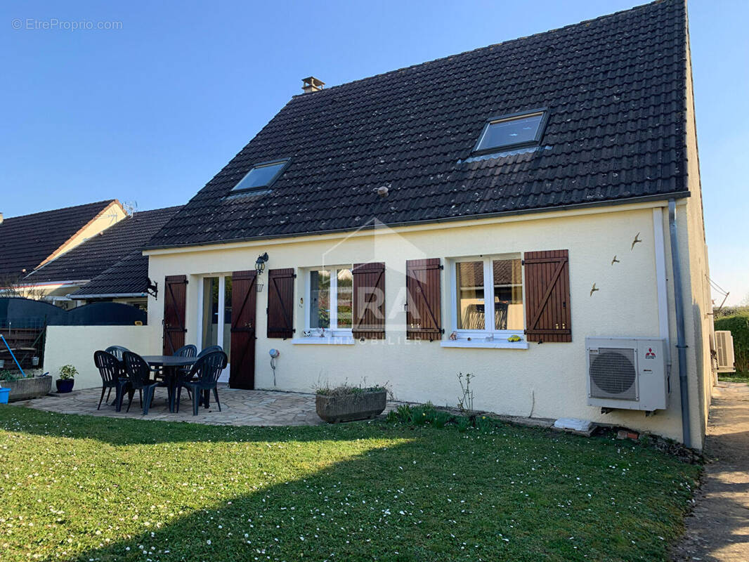 Maison à LA FERTE-ALAIS