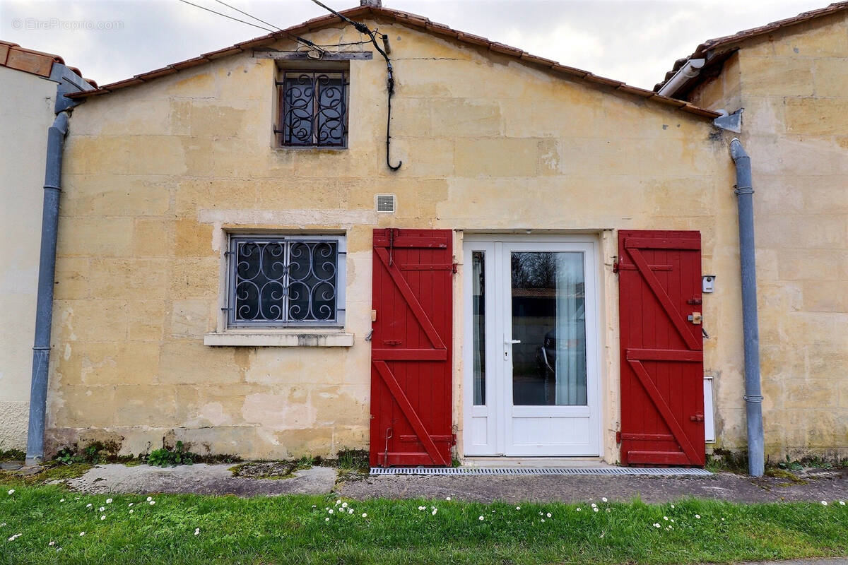 Maison à IZON