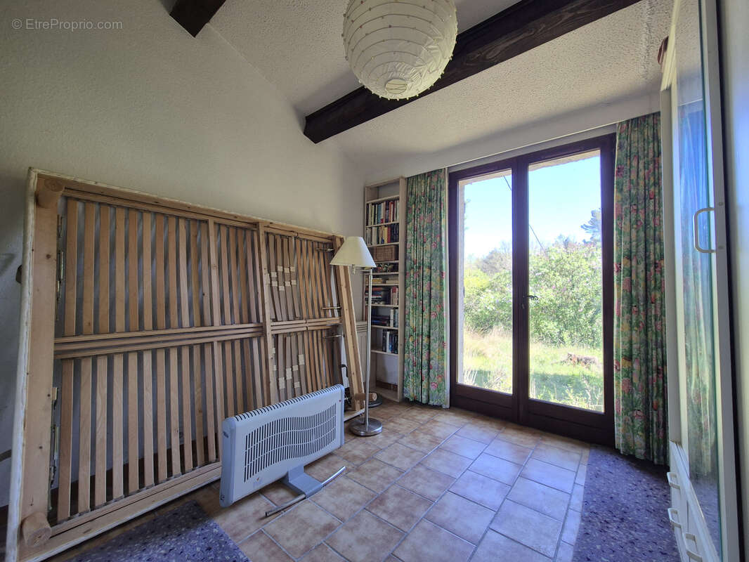 Maison à ARTIGNOSC-SUR-VERDON