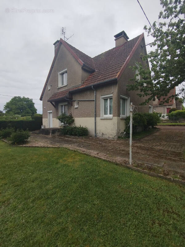 Maison à AUTUN