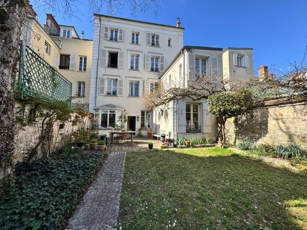 Maison à FONTAINEBLEAU
