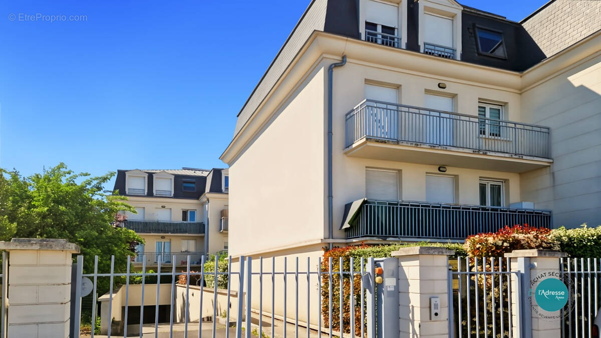 Appartement à CORBEIL-ESSONNES