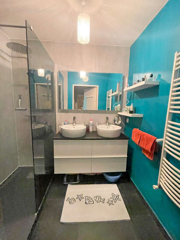 Appartement à LYON-8E