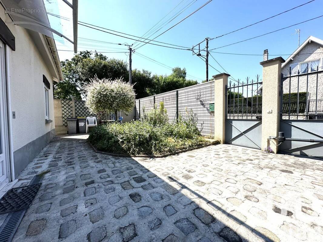 Photo 1 - Maison à REIMS
