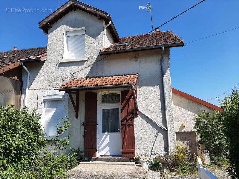 Maison à GUEUGNON