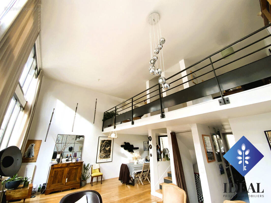 Maison à MONTROUGE