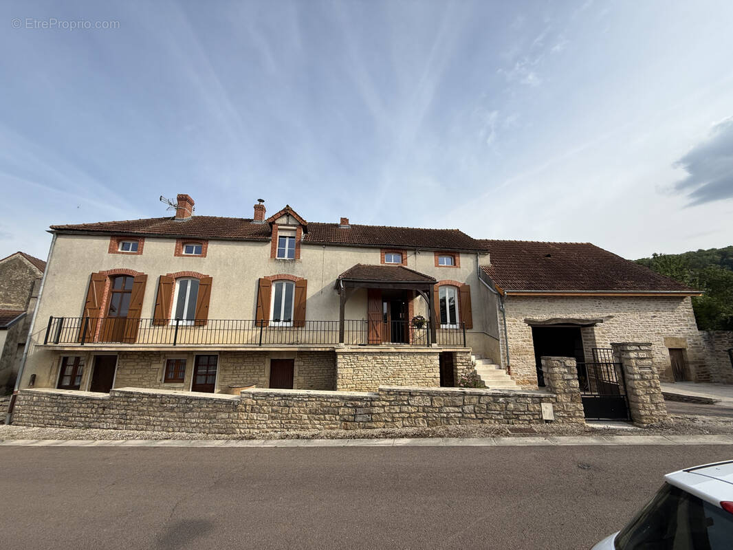 Maison à VENAREY-LES-LAUMES