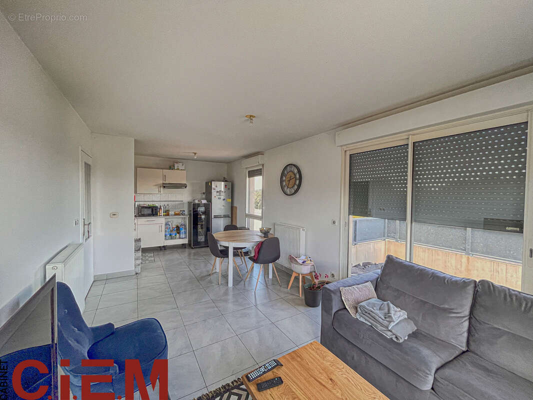 Appartement à JUVIGNAC