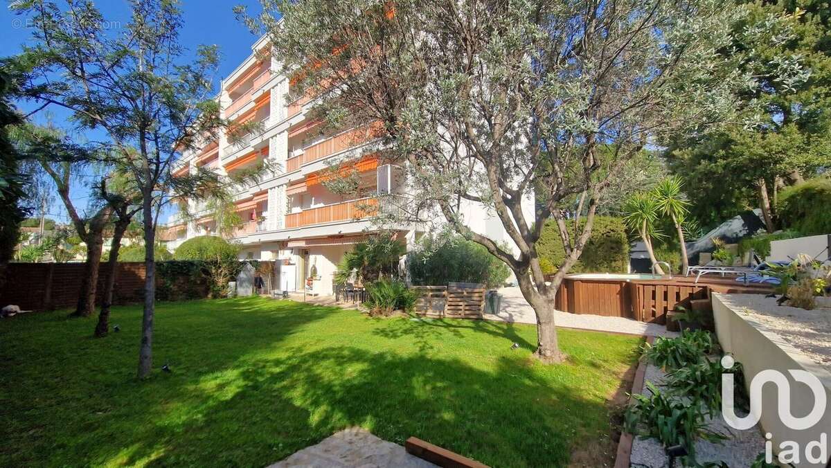 Photo 2 - Appartement à SAINT-LAURENT-DU-VAR