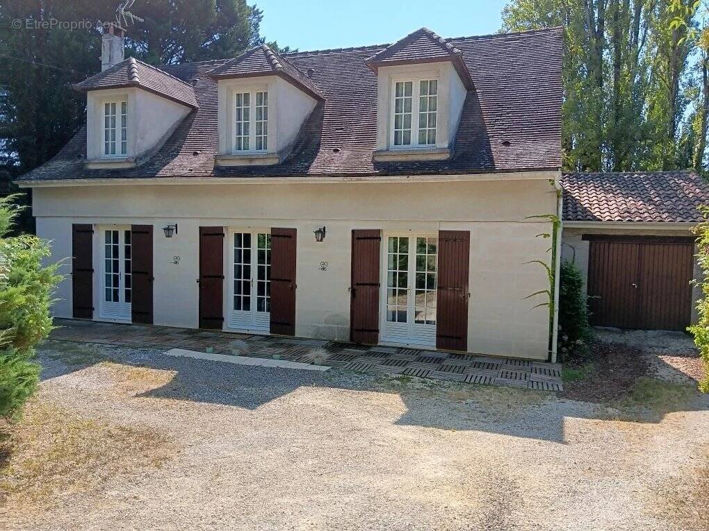 Maison à GINESTET