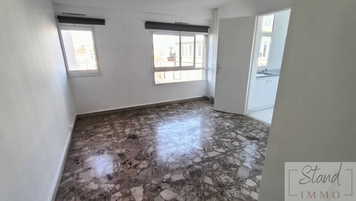 Appartement à MARSEILLE-6E