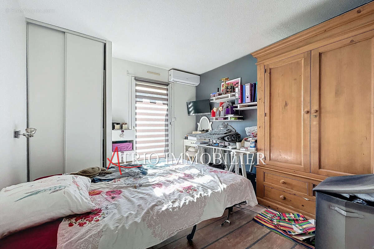 Appartement à SAINT-LAURENT-DU-VAR