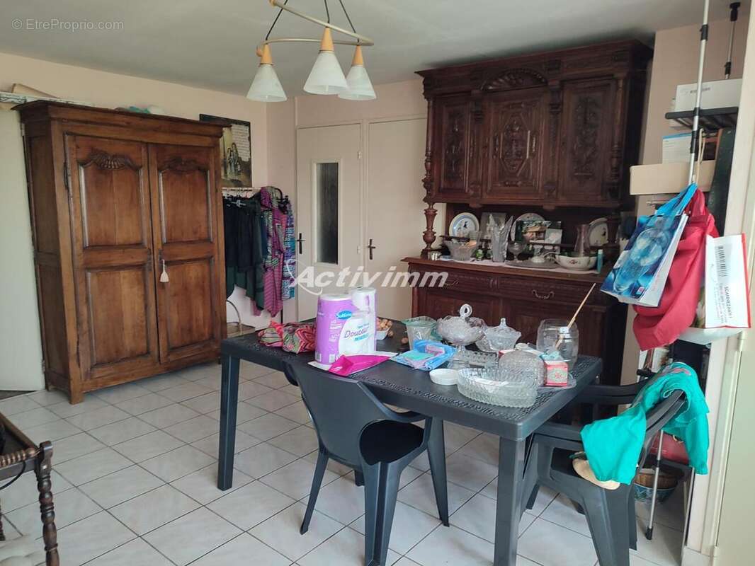 4205 (10) - Maison à AUBIN-SAINT-VAAST