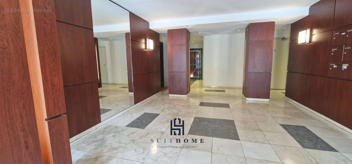 Appartement à LYON-6E