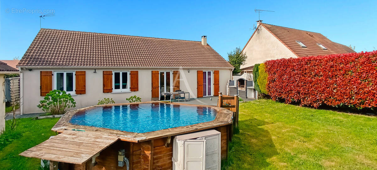 Maison à VERNEUIL-L&#039;ETANG