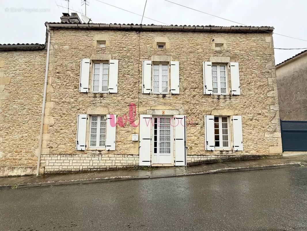 Maison à PELLEGRUE