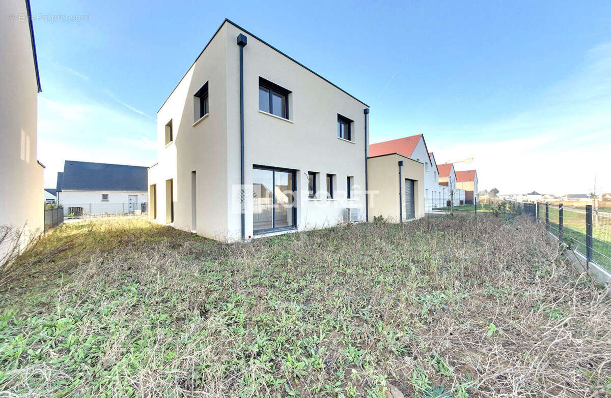 Maison à COURSEULLES-SUR-MER