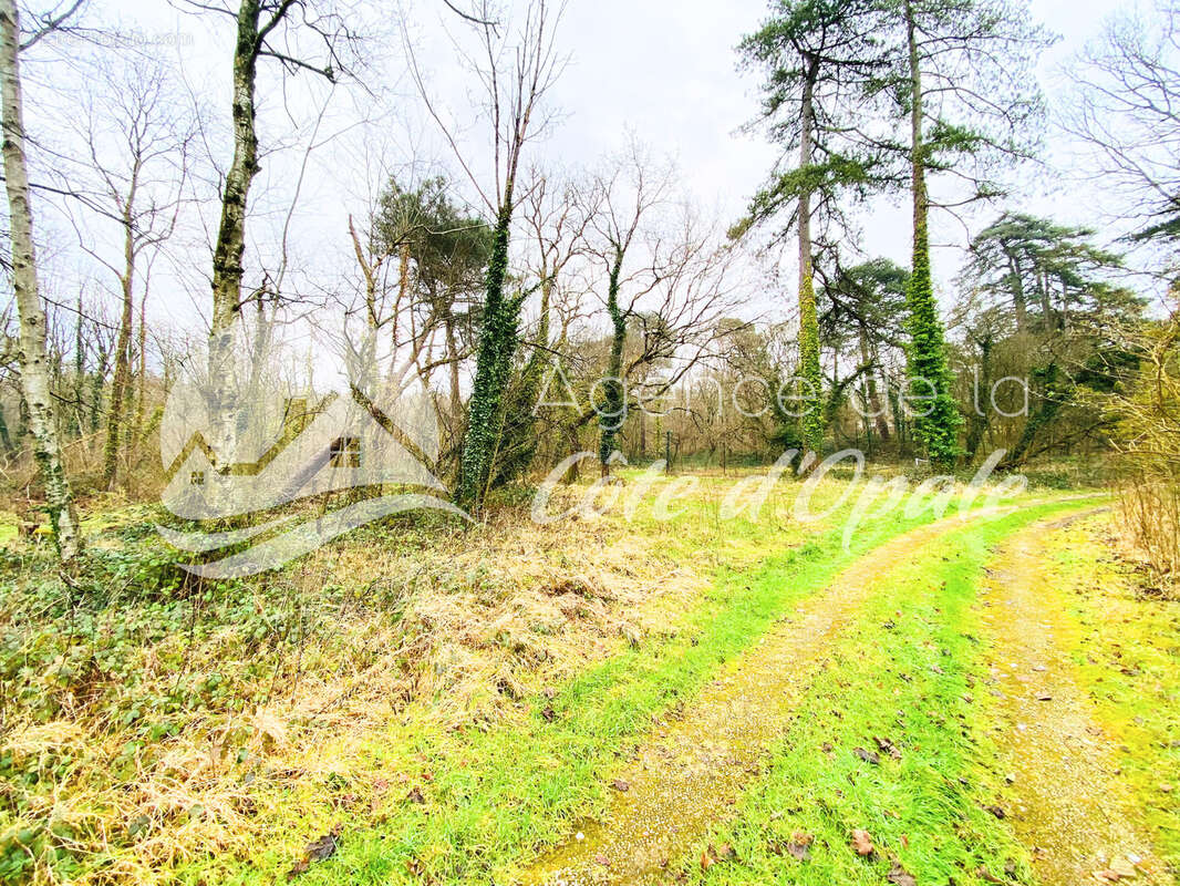Terrain à NEUFCHATEL-HARDELOT