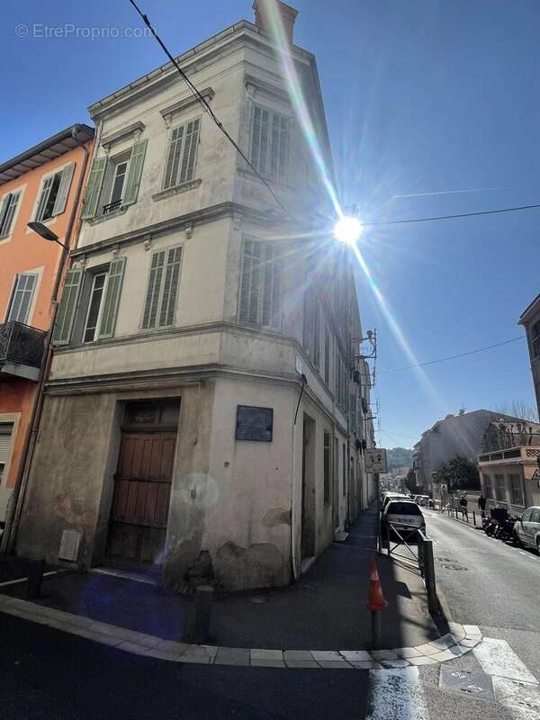 Maison à VALLAURIS