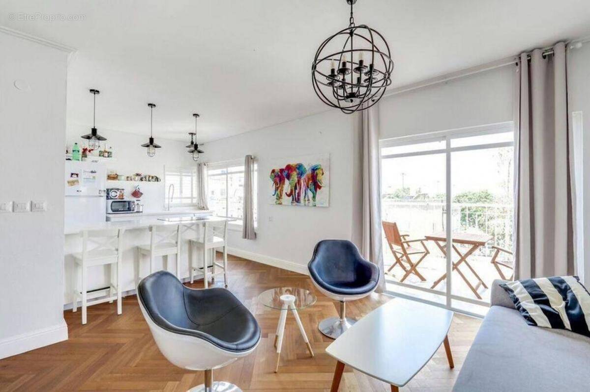 Appartement à ISSY-LES-MOULINEAUX
