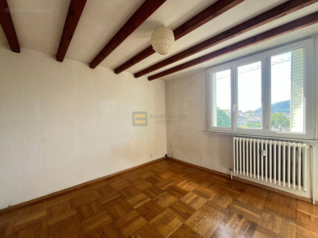 Appartement à AMBILLY
