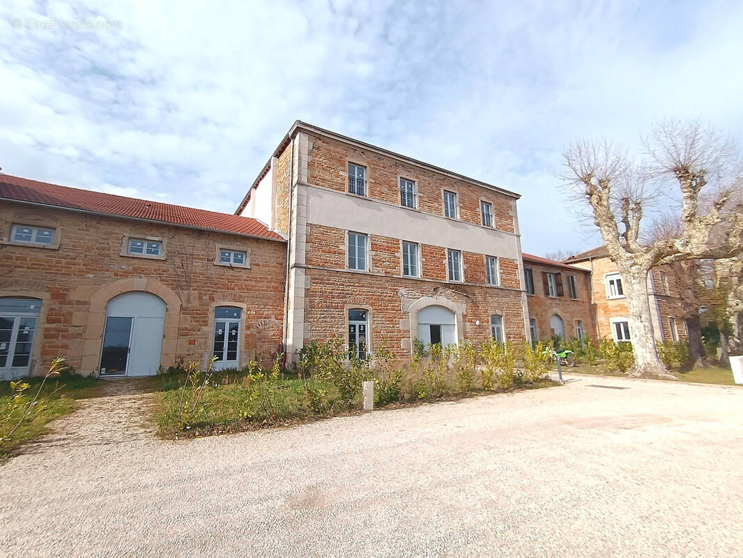 Appartement à CRECHES-SUR-SAONE